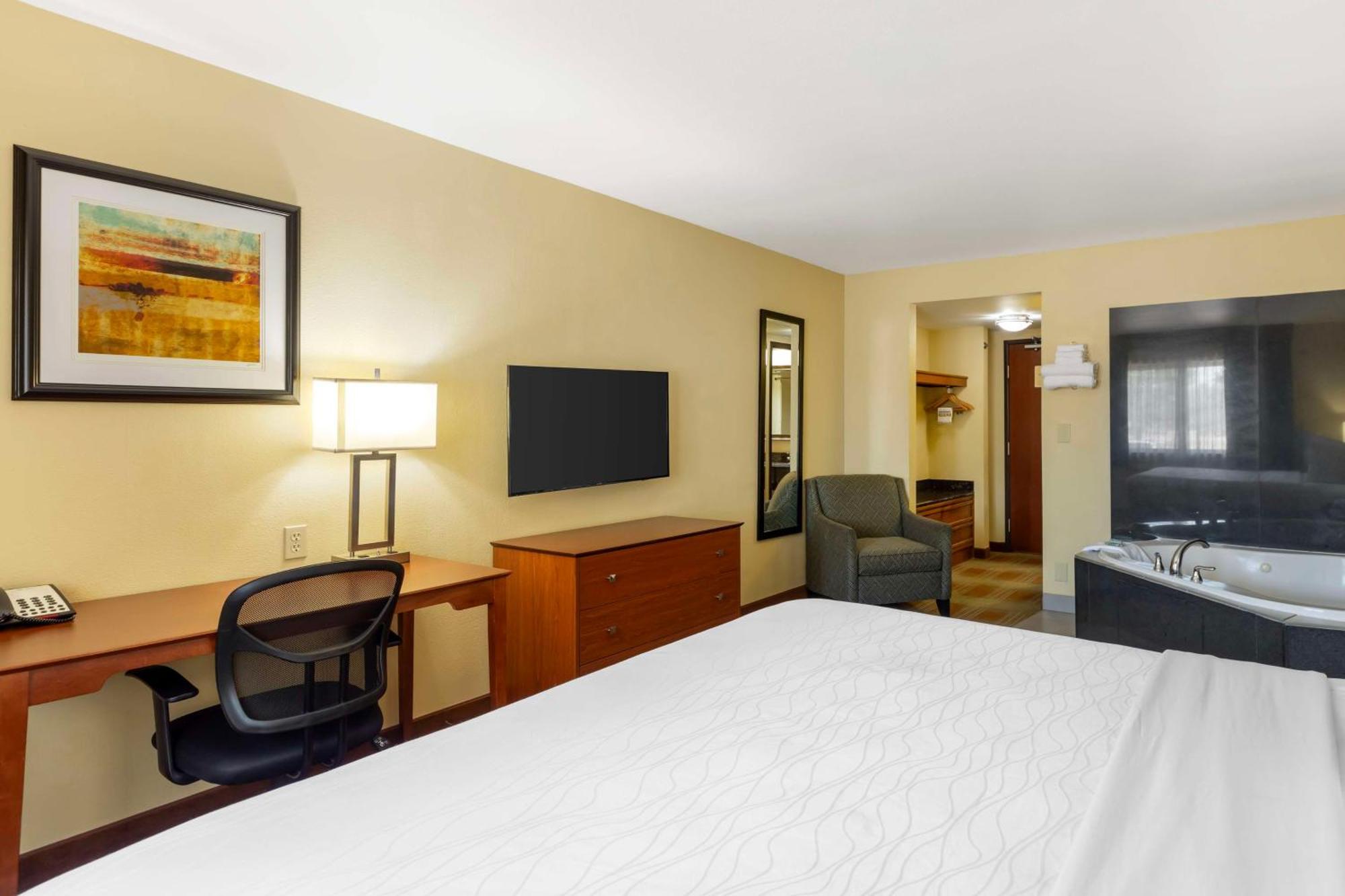 Best Western Kiva Inn Fort Collins Exteriör bild