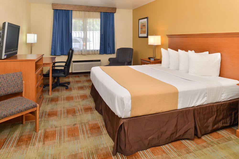 Best Western Kiva Inn Fort Collins Exteriör bild