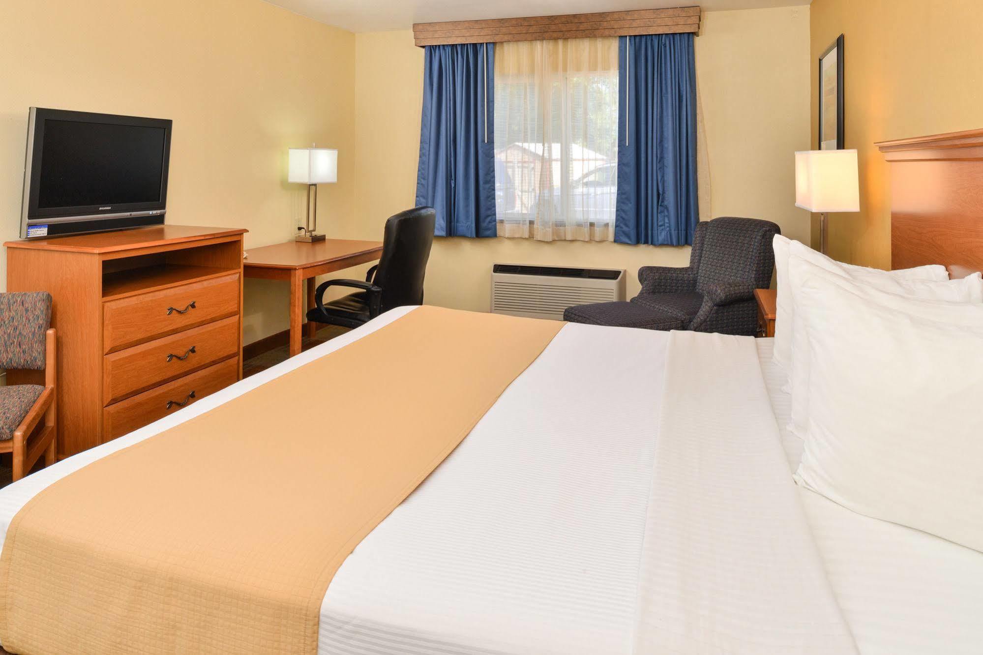 Best Western Kiva Inn Fort Collins Exteriör bild