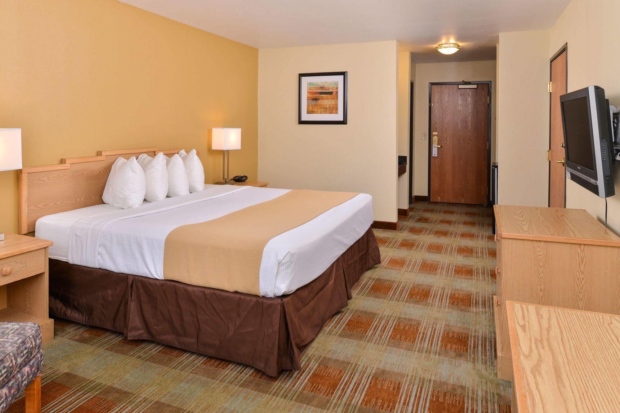 Best Western Kiva Inn Fort Collins Exteriör bild